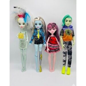 4 Monster High Generation 3 Frankie Stein Draculaura Deuce Gorgon Lagoona Blue
